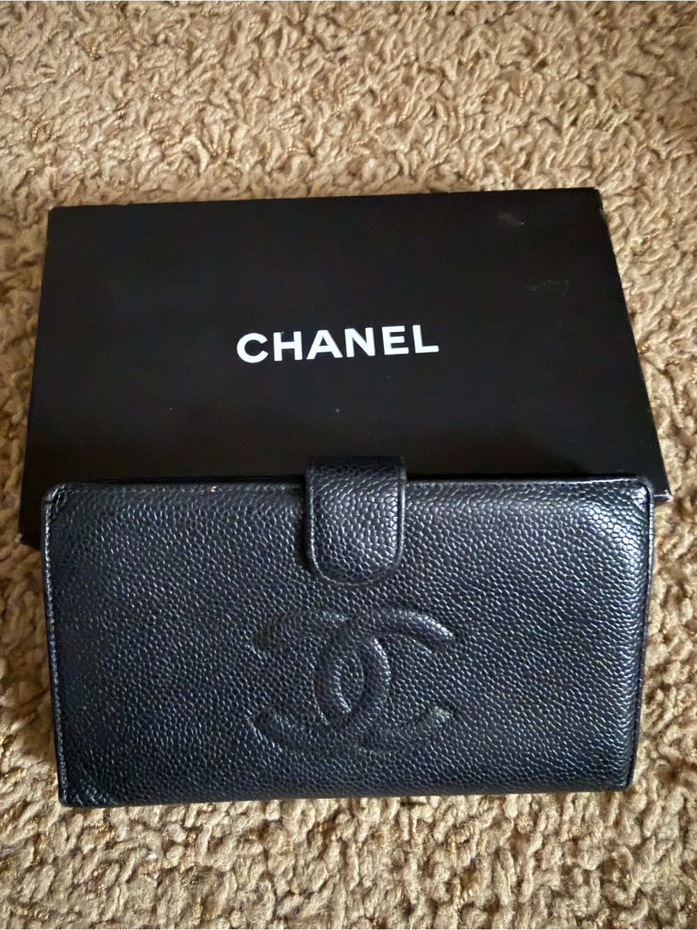 CHANEL CC Logo Black Caviar Skin Long wallet